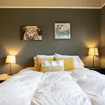Perry District Superb Quality Perfect Location