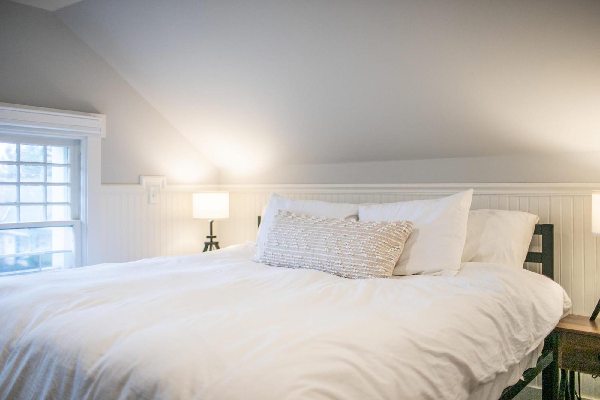 Perry District Superb Quality Perfect Location *